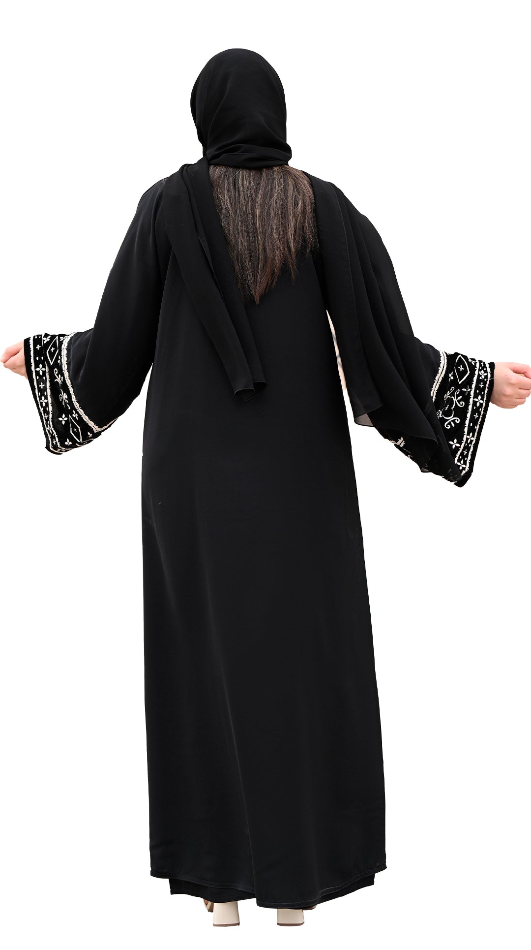 Black-velvet-abaya-with-intricate-embroidery-work-647