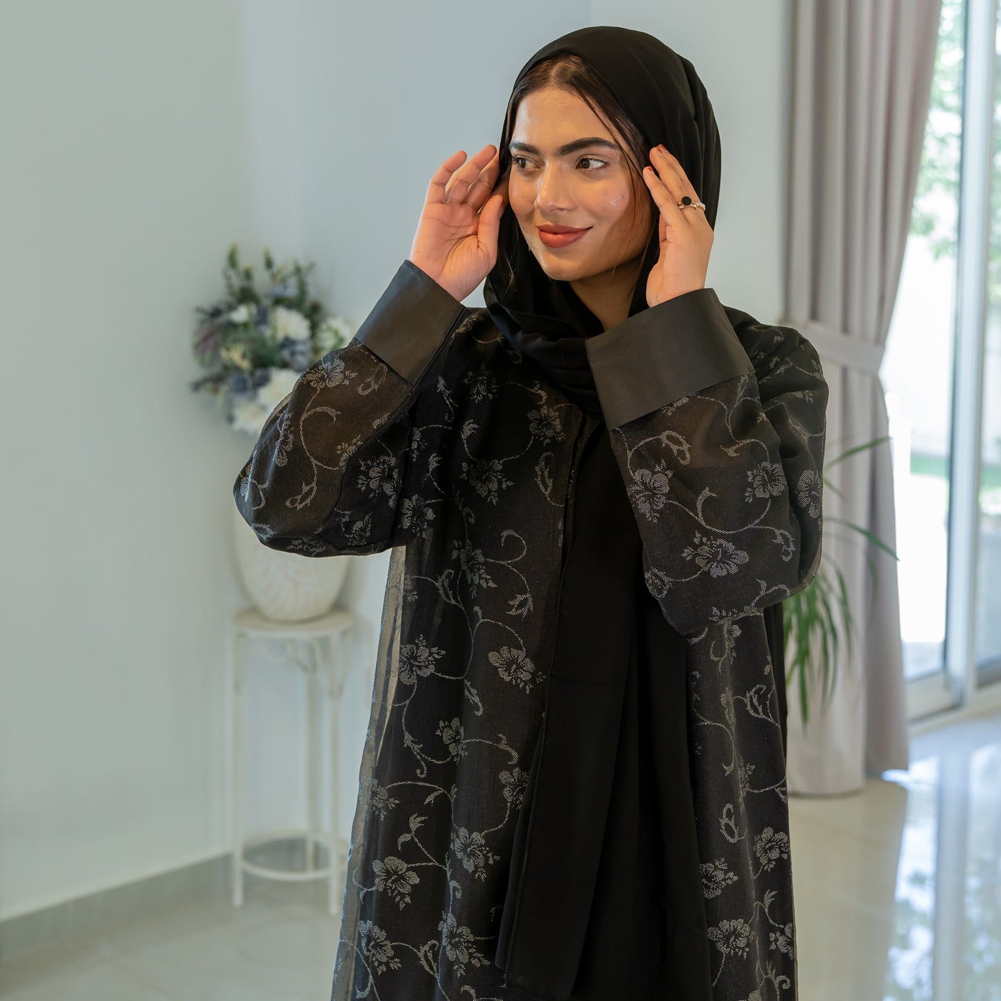 Nukhbaa Premium Abaya
