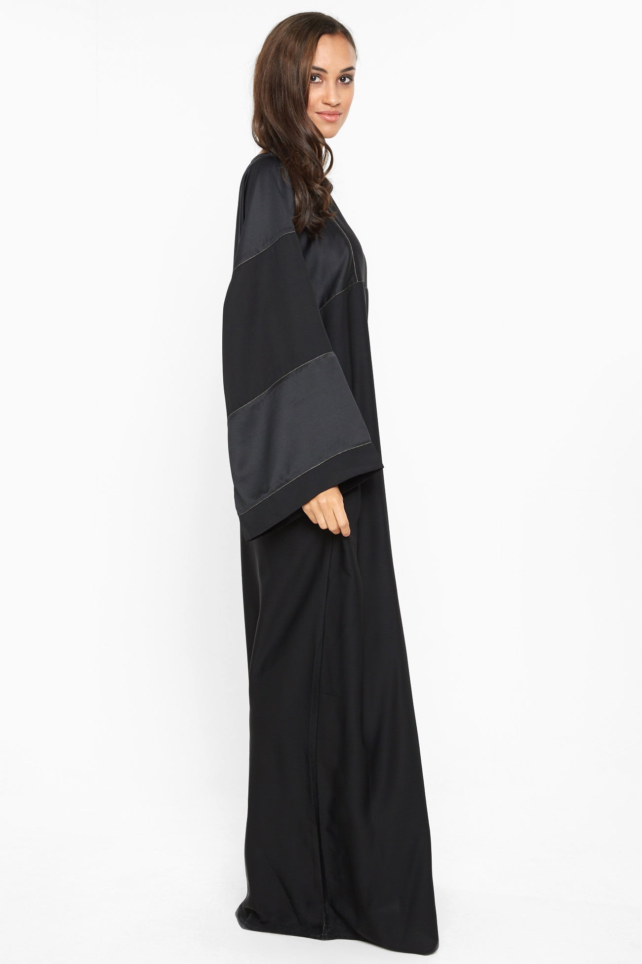 Abaya-AJ582A