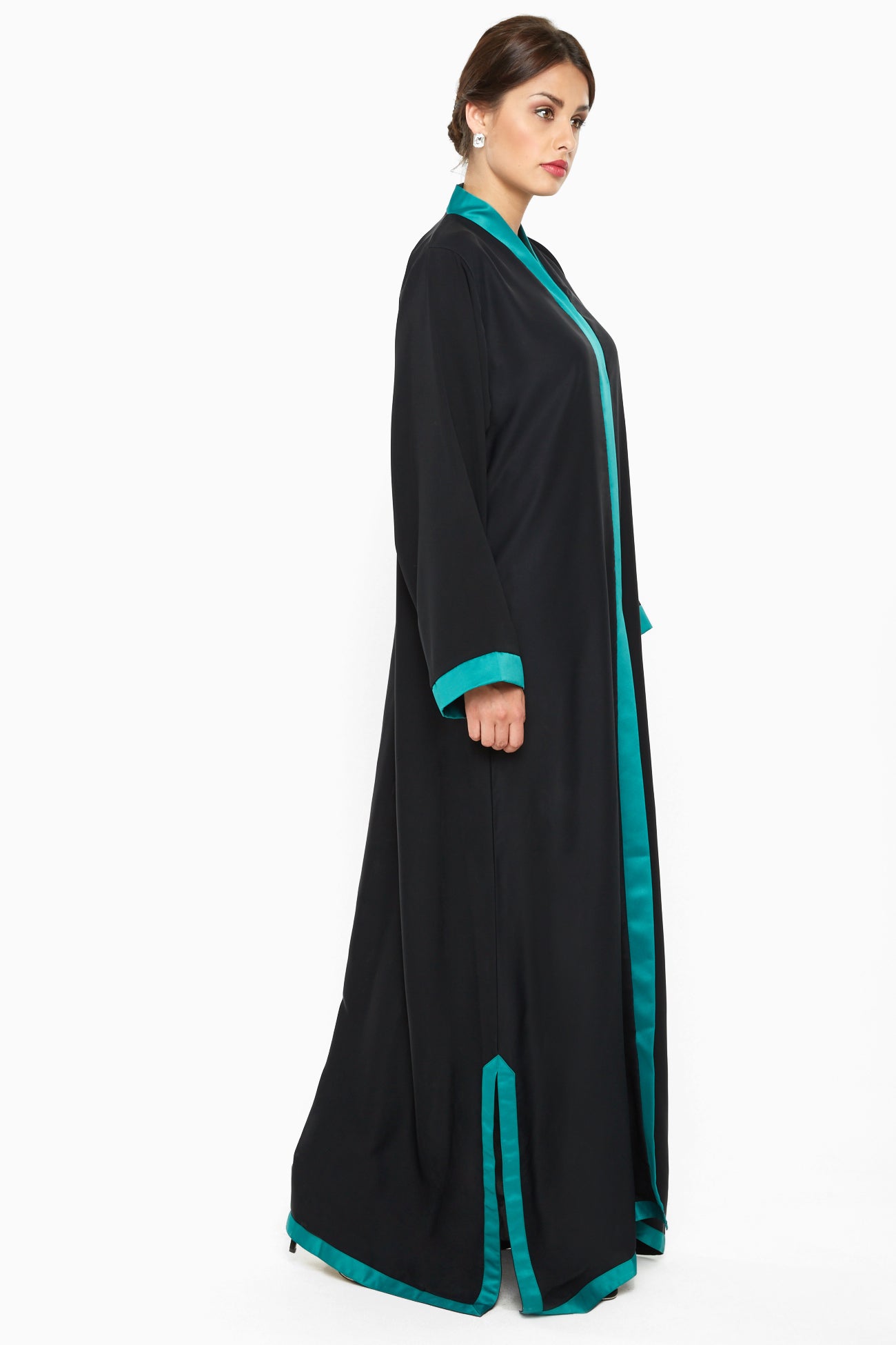 Abaya-AJ589A