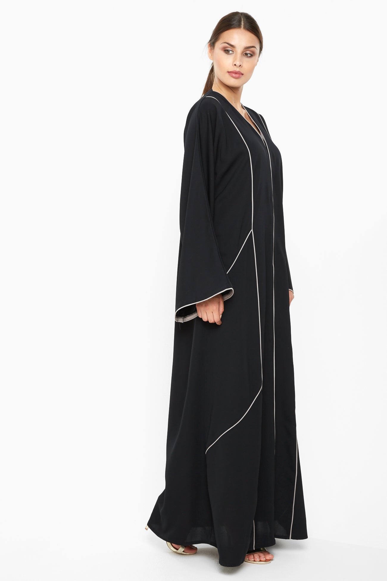 Abaya-AJ673A