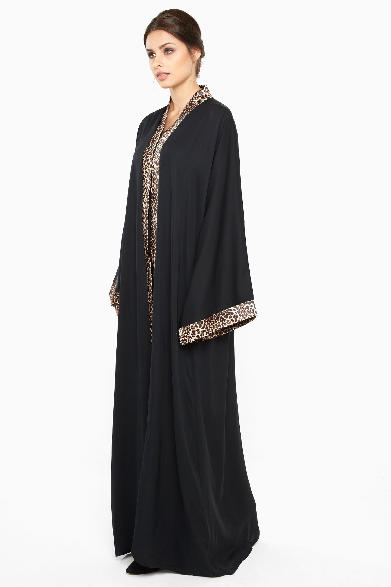 Abaya-Aj369A