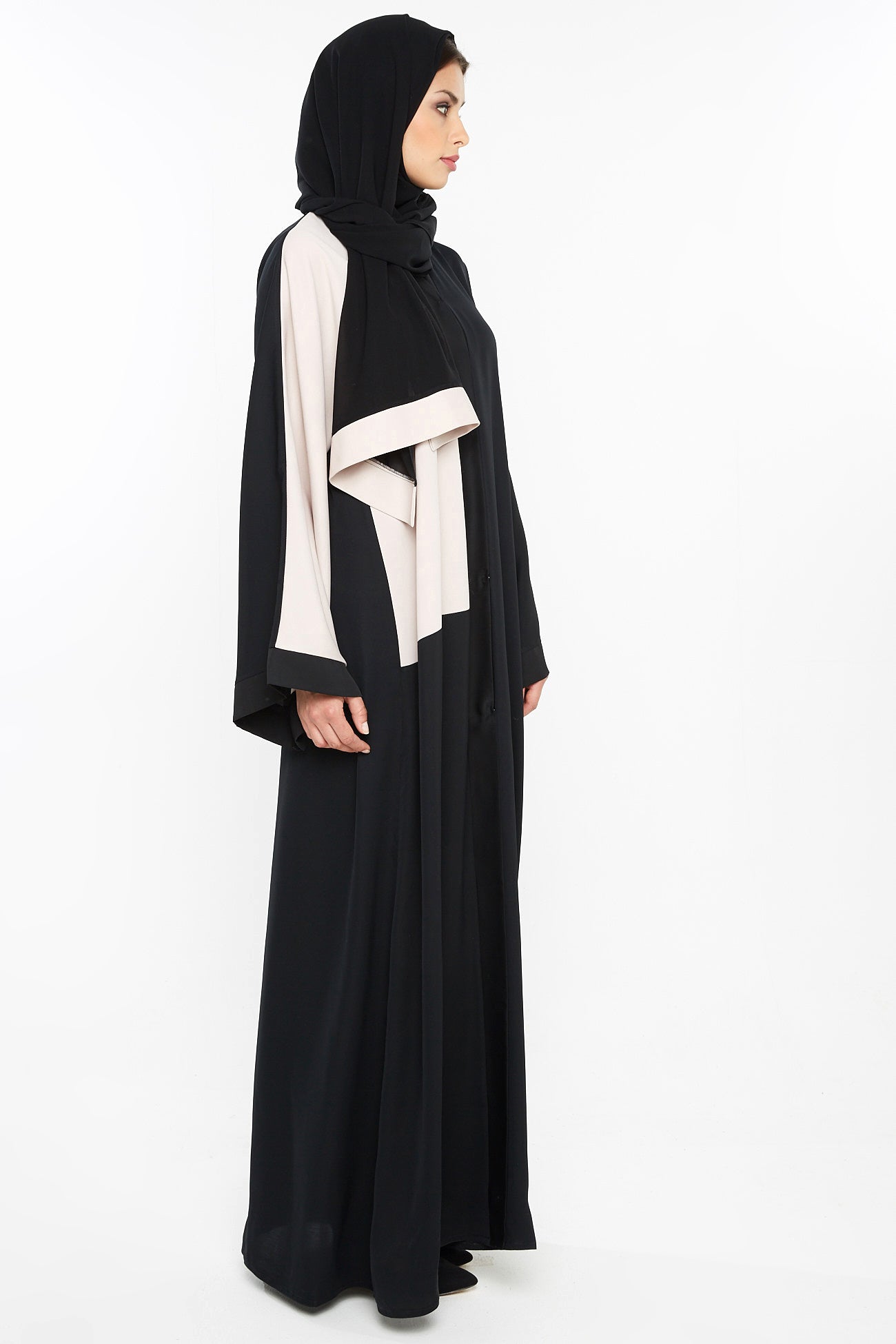 Abaya-Aj390A
