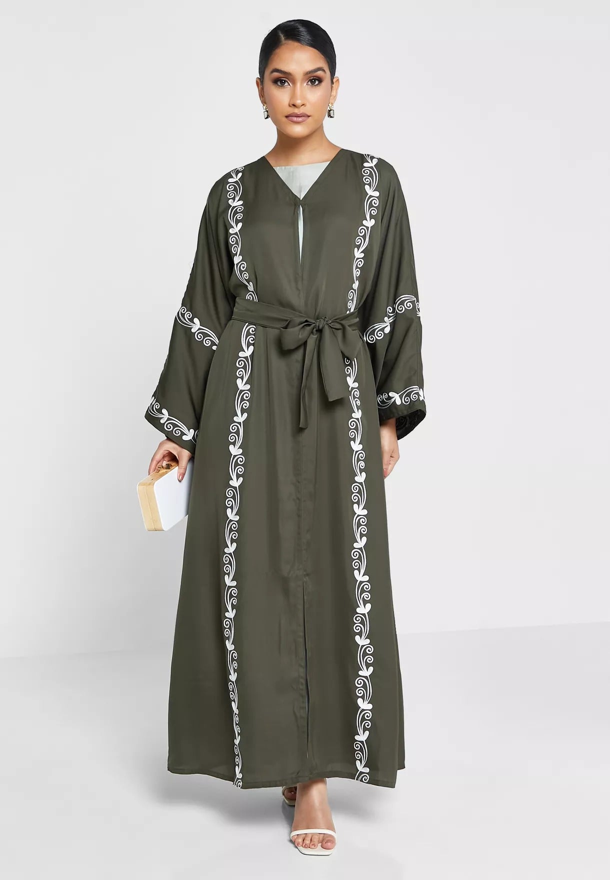 Nukhbaa Premium Abaya