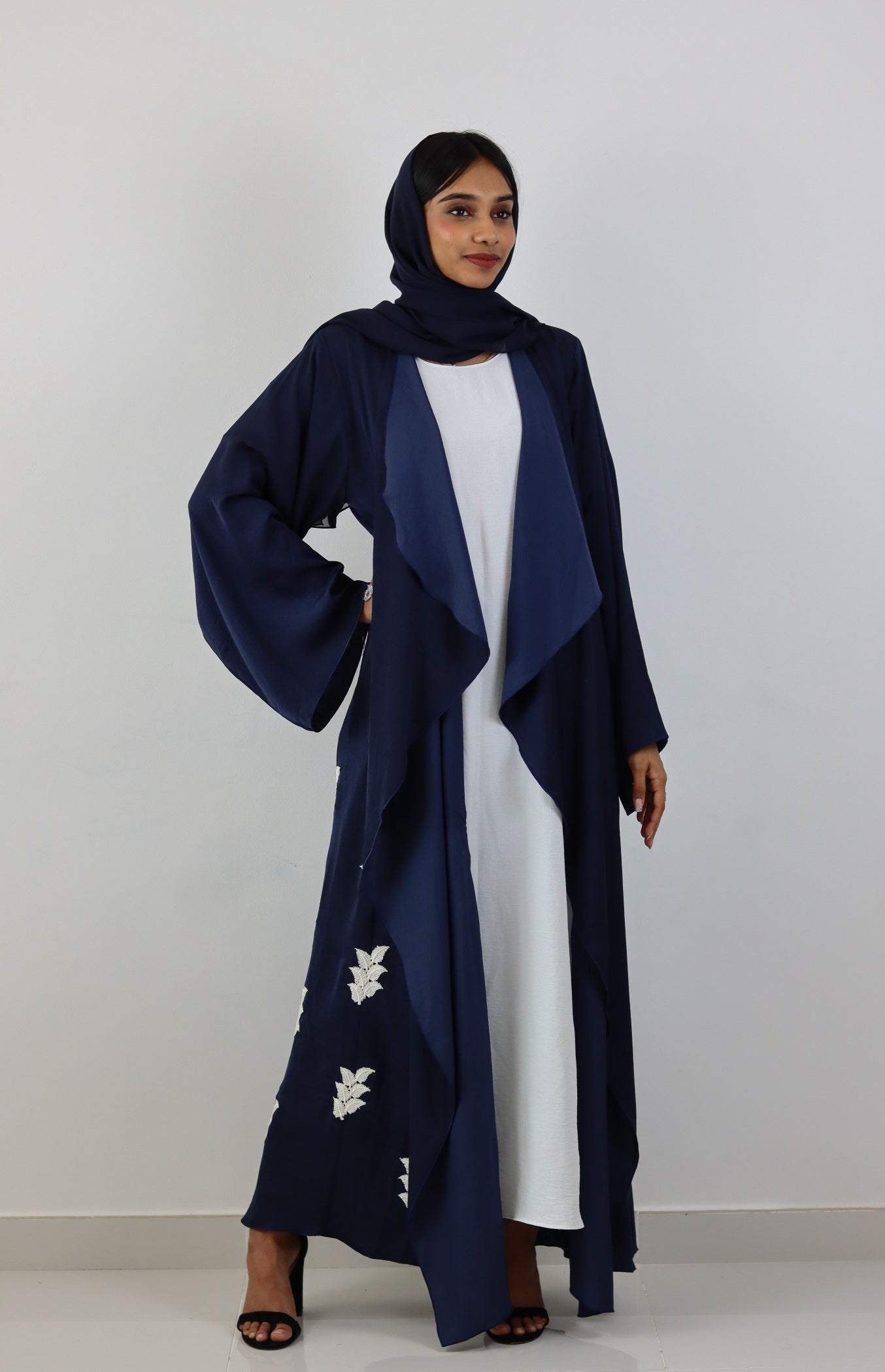 Nardin abaya
