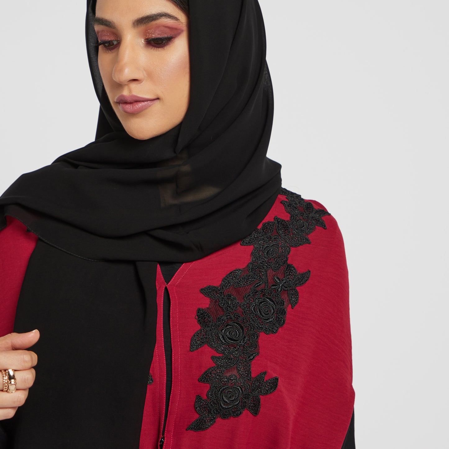 Premium nukhbaa abaya