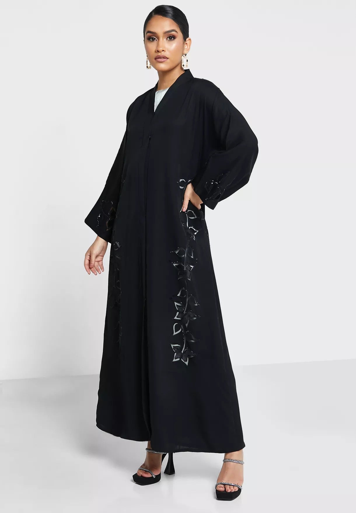 Nukhbaa Premium Abaya