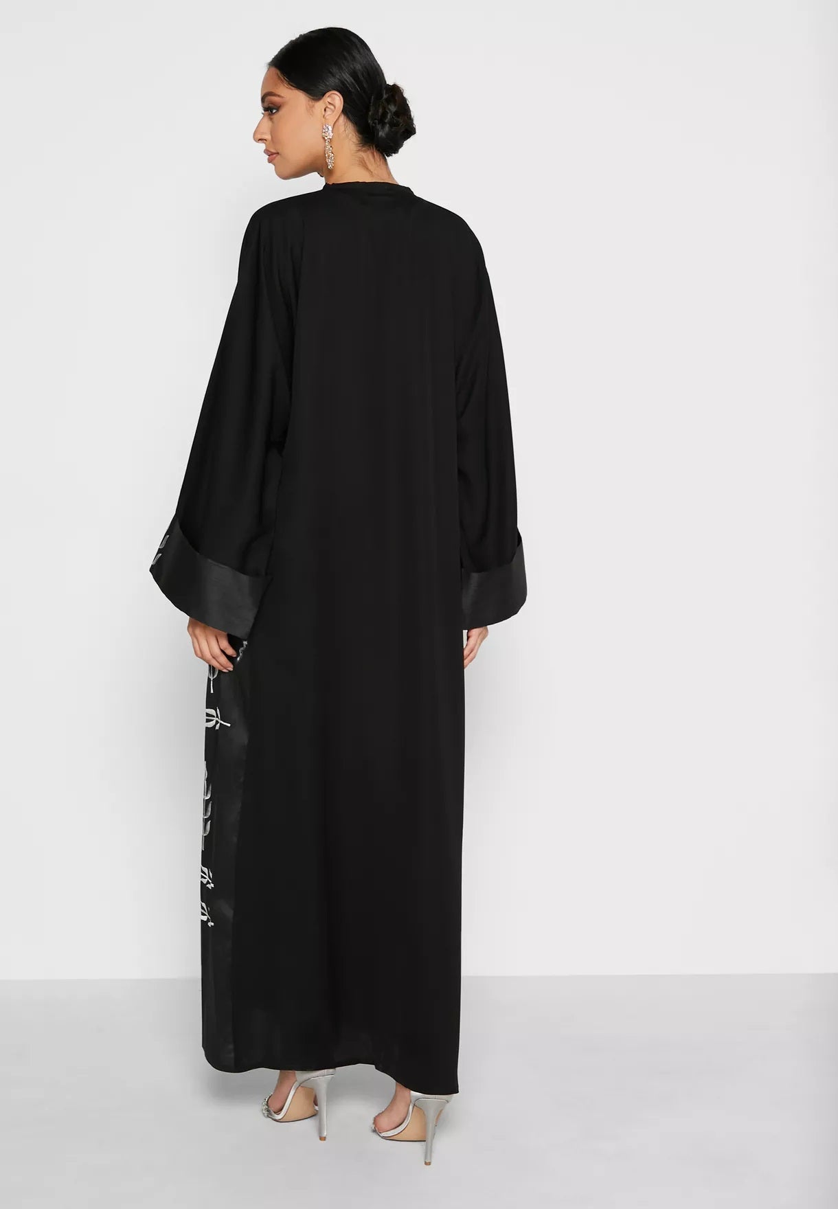 Abaya-SHAJS5230
