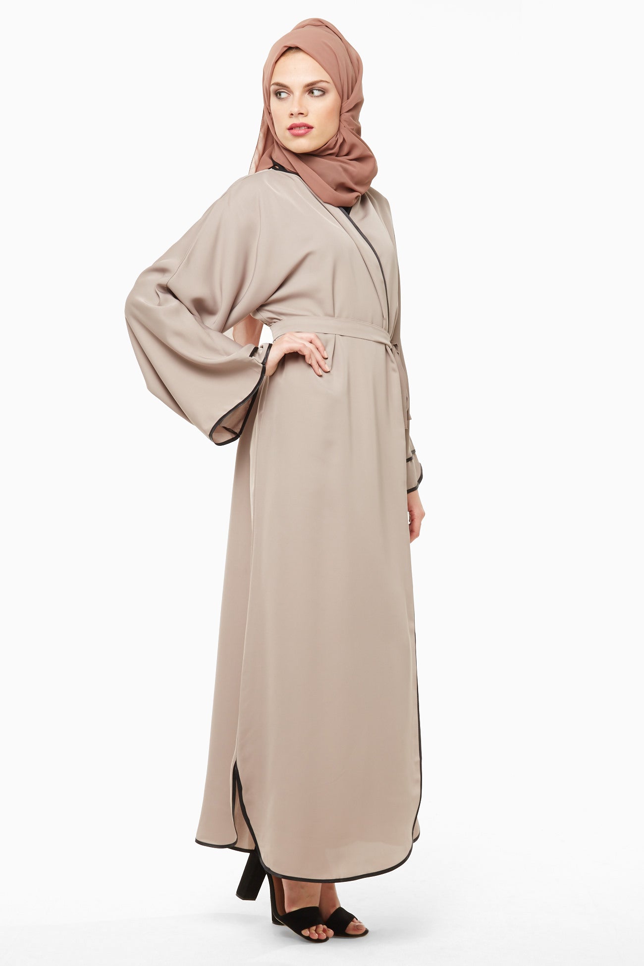 Abaya-SQ18A