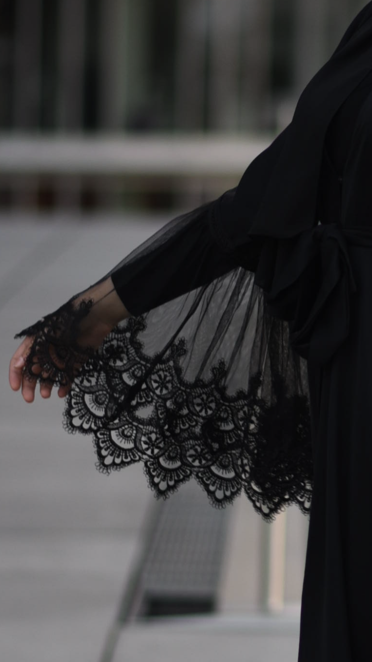 Tulle crochet abaya