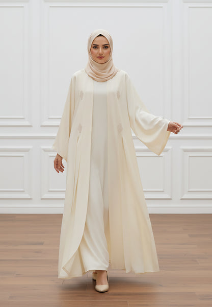 Luxurious-2-Piece-BarB-Crepe-Abaya-Set-|-Matching-Inner-Dress-&-Hijab-Included-2P820