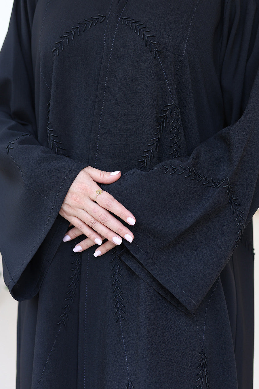 Timeless-Noir-Abaya-753