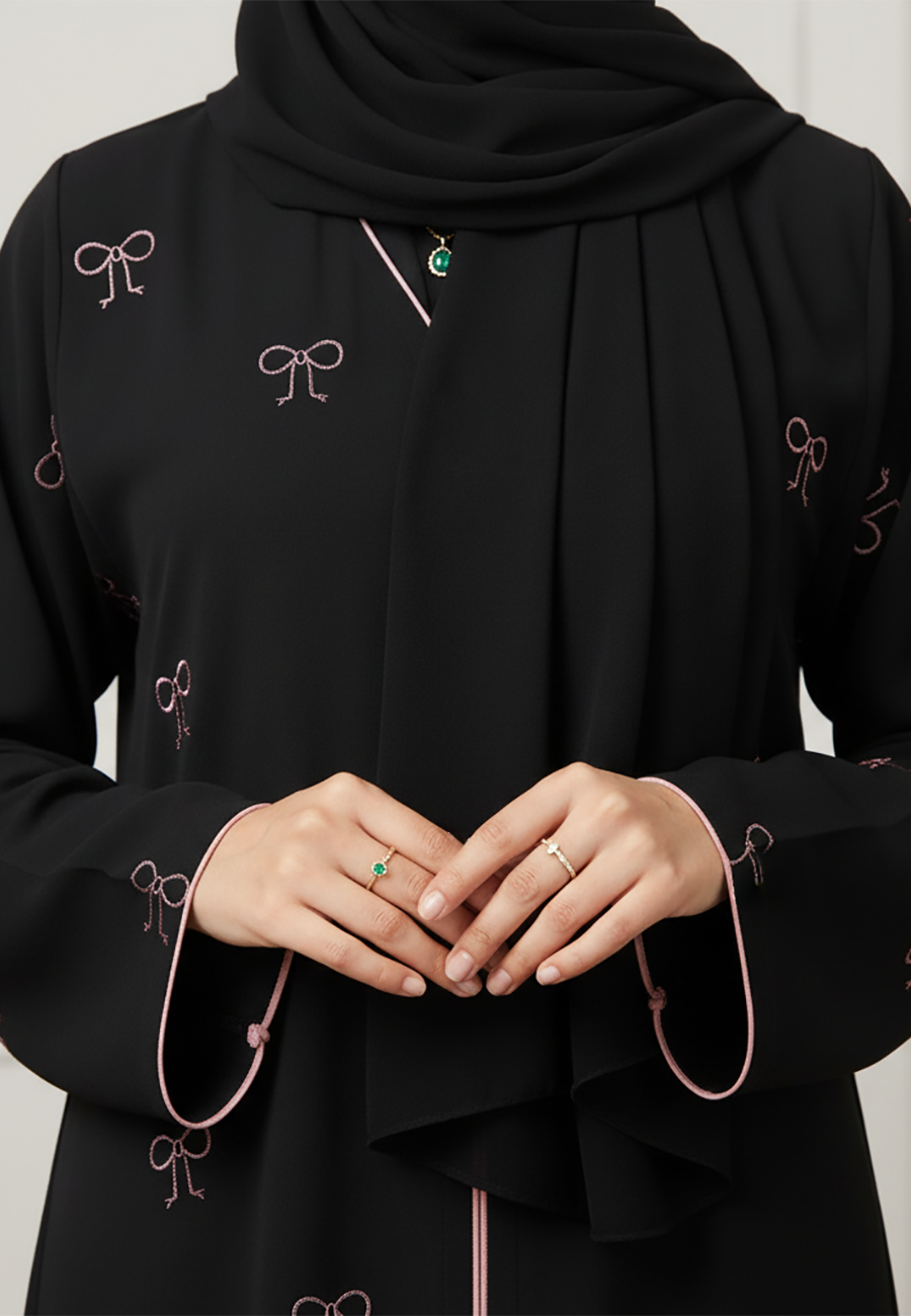 Classic-Black-with-Pastel-Pink-accents-893