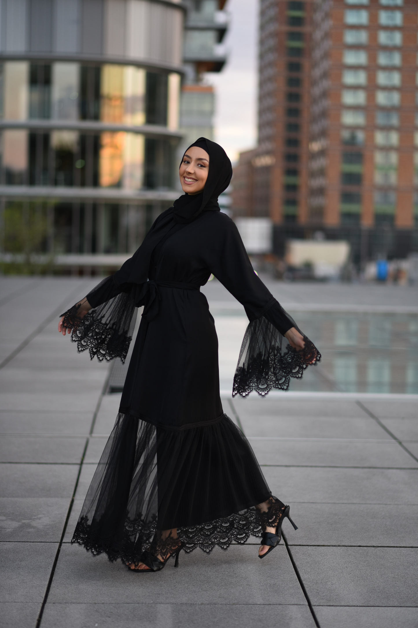 Tulle crochet abaya