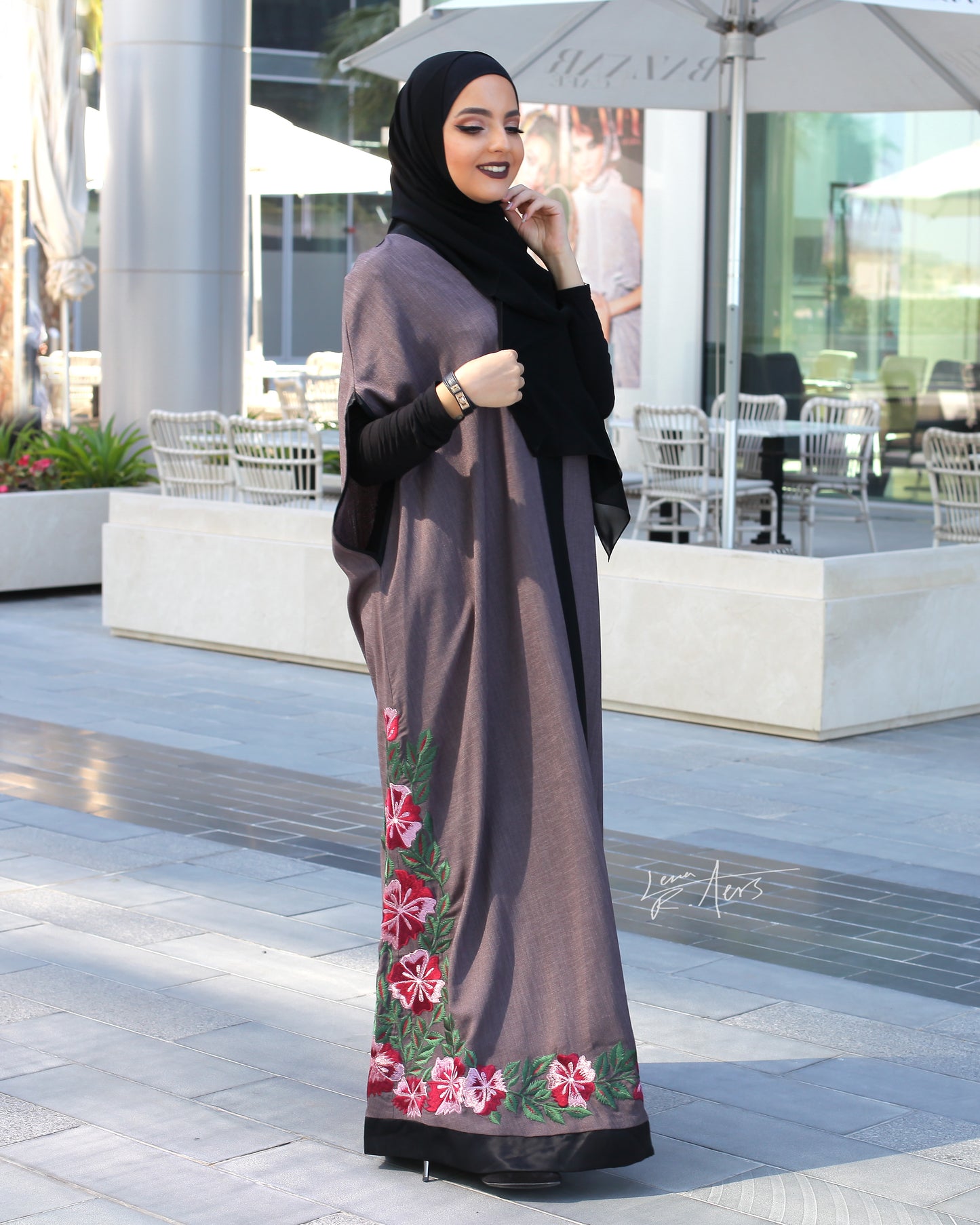 Abaya-AJ1004A