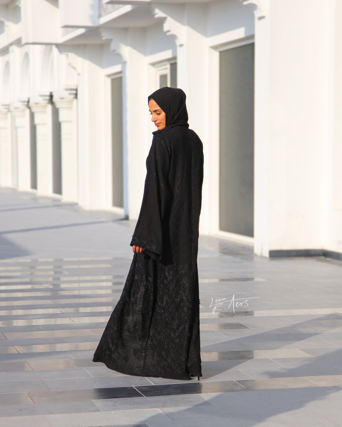 SHEIKHA ABAYA