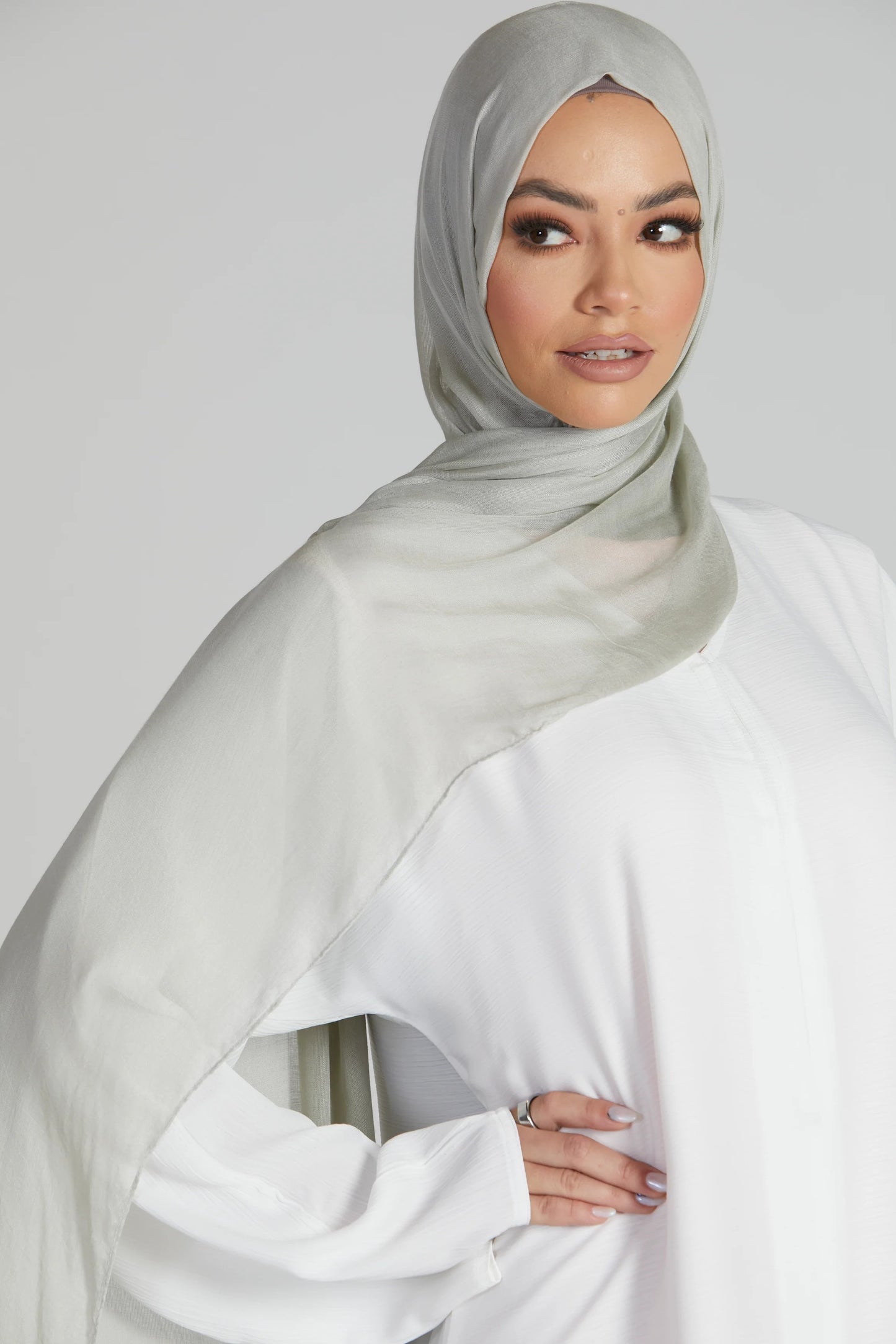 Premium modal hijab- Ice grey